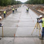 découvrez comment convertir 100 mètres linéaires en mètres carrés et obtenez tous les conseils essentiels pour réussir vos travaux de rénovation ou construction avec précision.