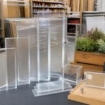 découvrez les différents usages du plexiglass chez brico dépôt et comparez les prix pour vos projets de bricolage et de protection.